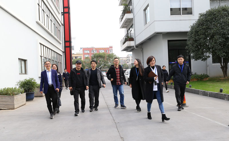 1575276936438020.jpg 01.jpg