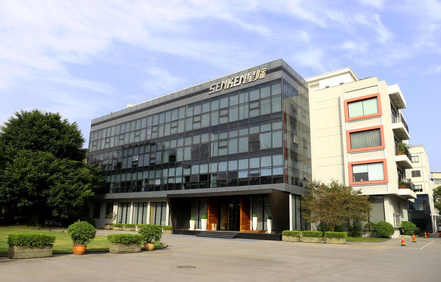 1590720868184692.jpg 1590720868184692.jpg