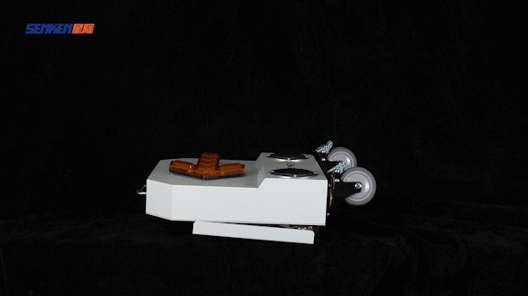 1740103039572537.gif 变形01.gif